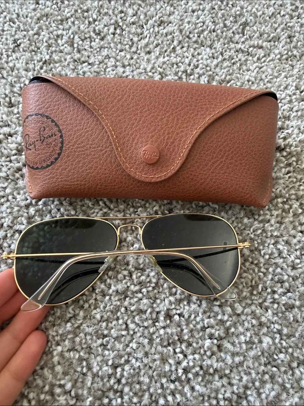 Ray-Ban Gold Frame Aviator Sunglasses with Black Lenses